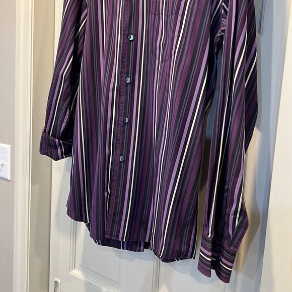 Dolce & Gabbana vintage men’s button up shirt in purples/blue/blues and white - Picture 3 of 16